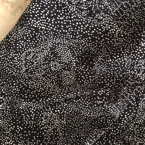 Vans dotted skull skirt worn once - Picture 2 of 4